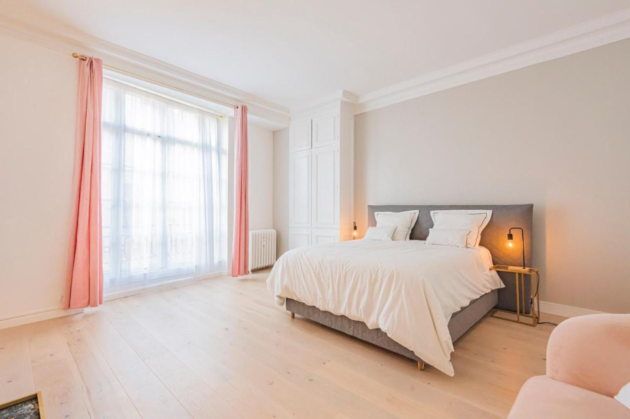 Appartamento Prestige Heart Of Reims Esterno foto